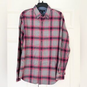 Banana Republic Men’s Plaid button up shirt Sz Large
